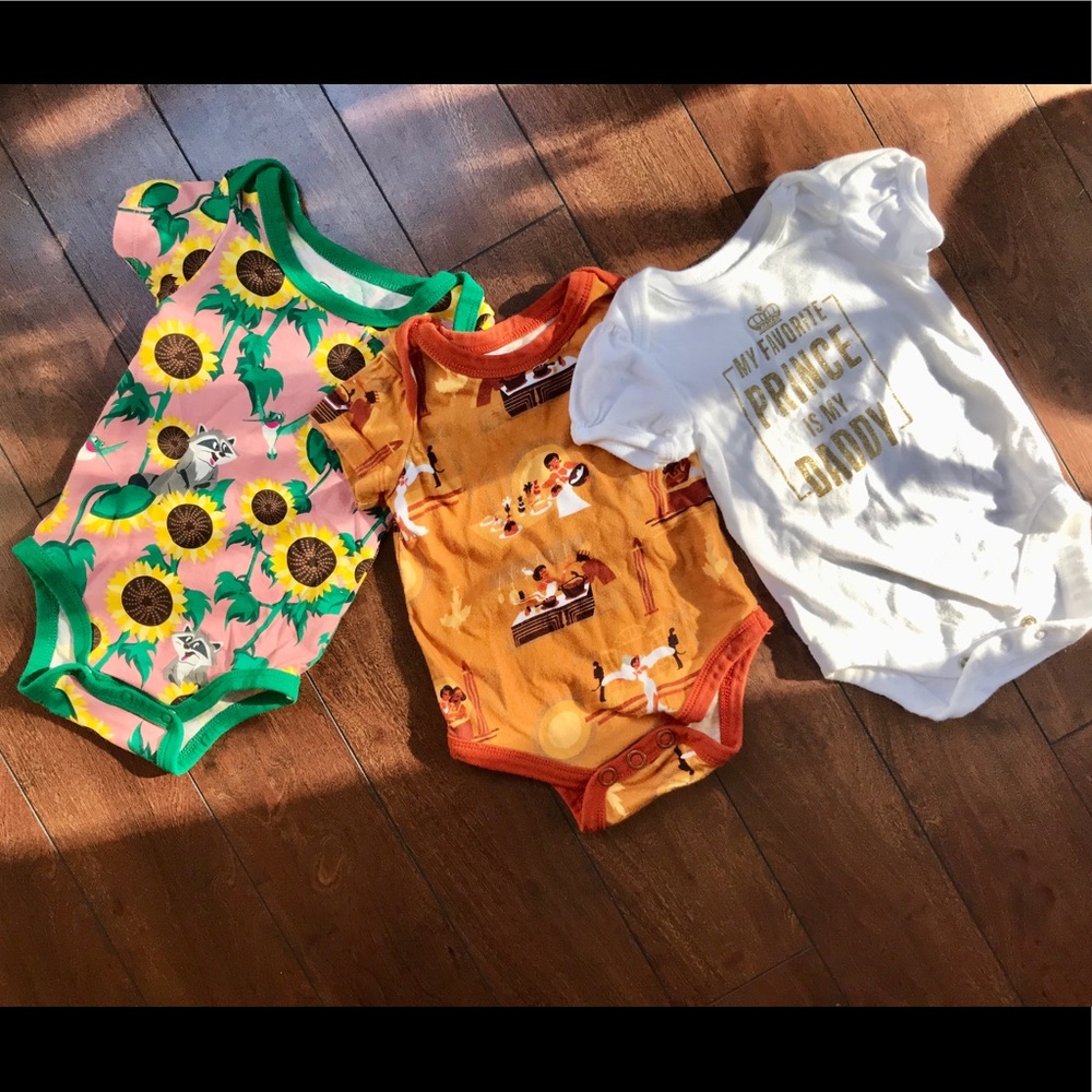 Three-pack of Disney onesies (0-3mo)